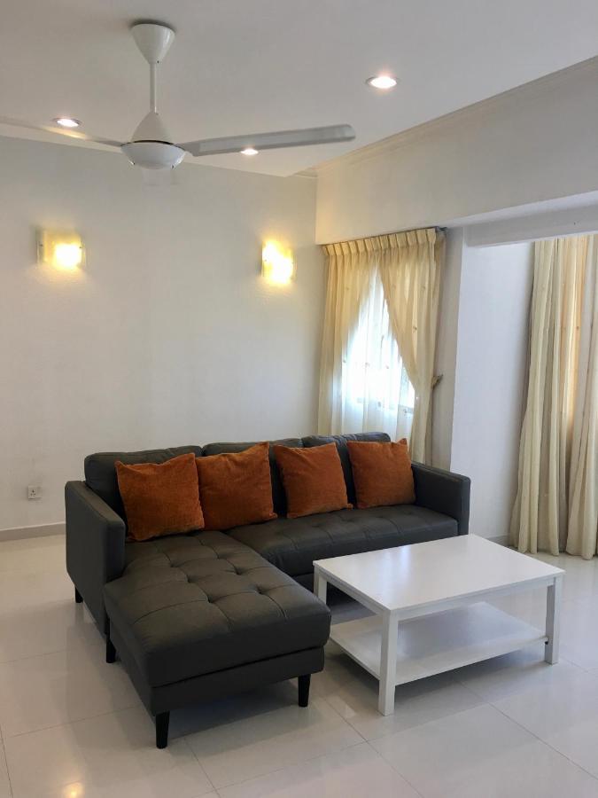Апартаменты The Ferringhi Sea View At Sri Sayang Бату-Ферринги Экстерьер фото